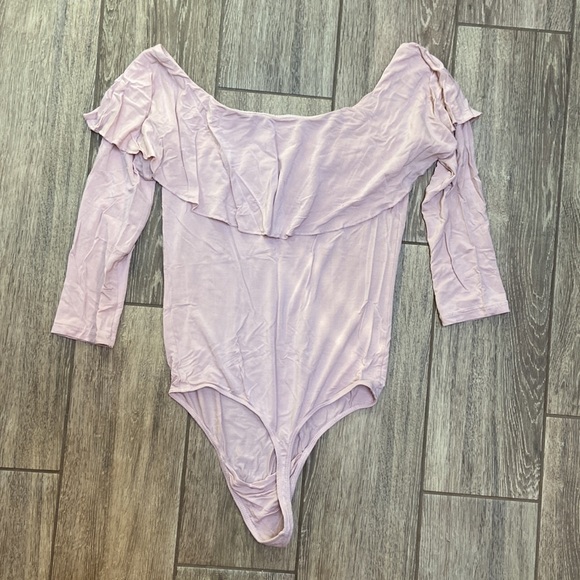 Aritzia Wilfred Off Shoulder Longsleeve Bodysuit - Picture 6 of 6